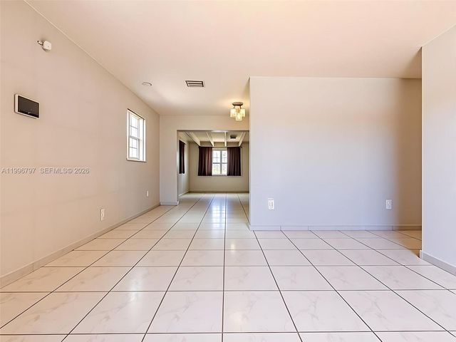 1331 N 69th Ave, Hollywood, FL 33024