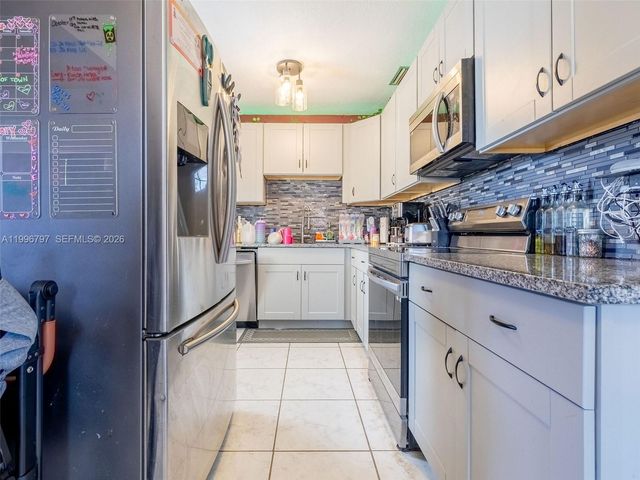 1331 N 69th Ave, Hollywood, FL 33024