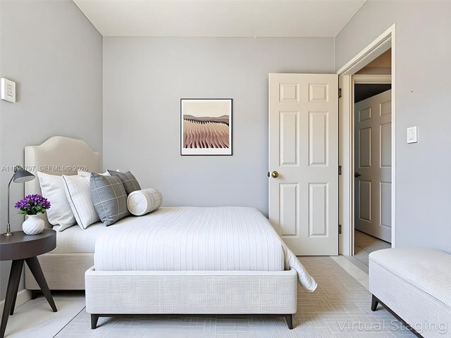 1331 N 69th Ave, Hollywood, FL 33024