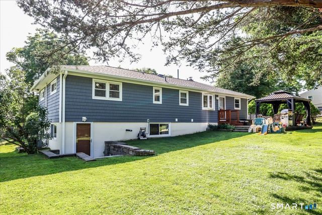 46 Jeanette Road, Danbury, CT 06811