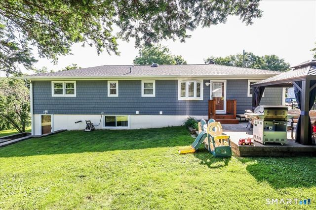 46 Jeanette Road, Danbury, CT 06811