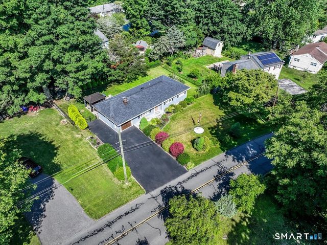 46 Jeanette Road, Danbury, CT 06811