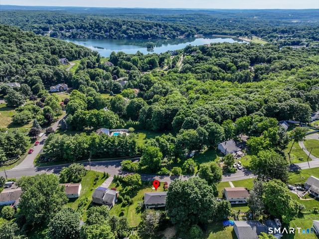 46 Jeanette Road, Danbury, CT 06811