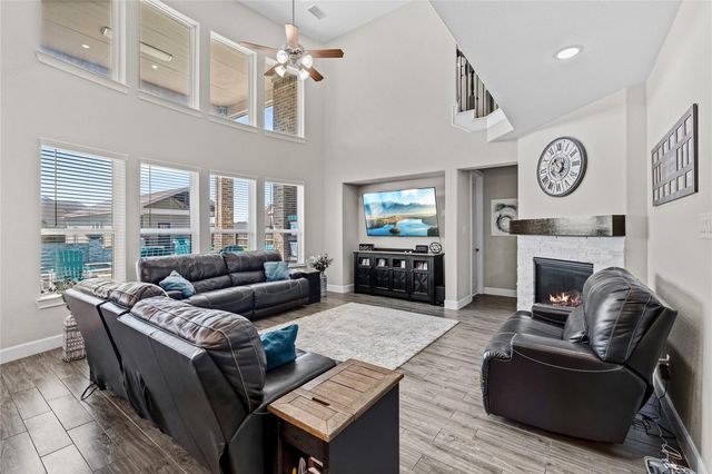 13814 Evert Court, Mont Belvieu, TX 77523