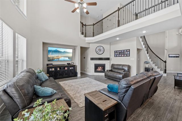 13814 Evert Court, Mont Belvieu, TX 77523
