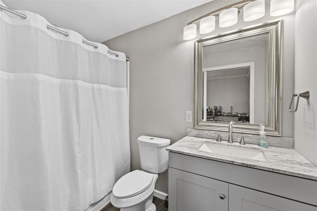 13814 Evert Court, Mont Belvieu, TX 77523