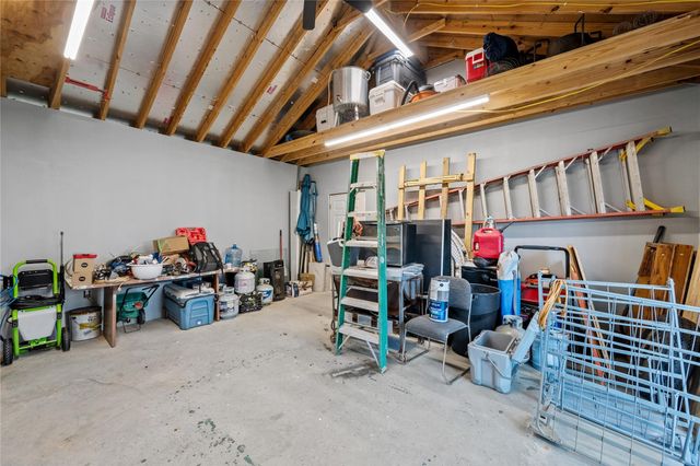 13814 Evert Court, Mont Belvieu, TX 77523