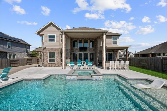 13814 Evert Court, Mont Belvieu, TX 77523
