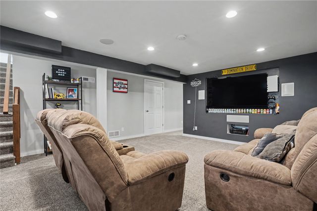 1101 Staub Court NE, Cedar Rapids, IA 52402