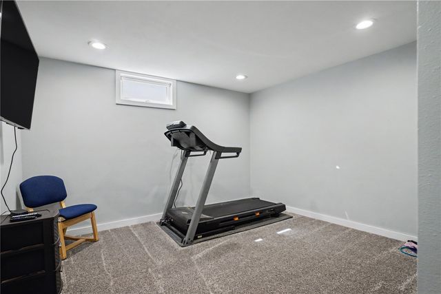1101 Staub Court NE, Cedar Rapids, IA 52402