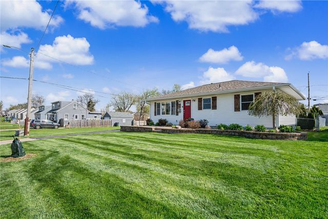 1101 Staub Court NE, Cedar Rapids, IA 52402