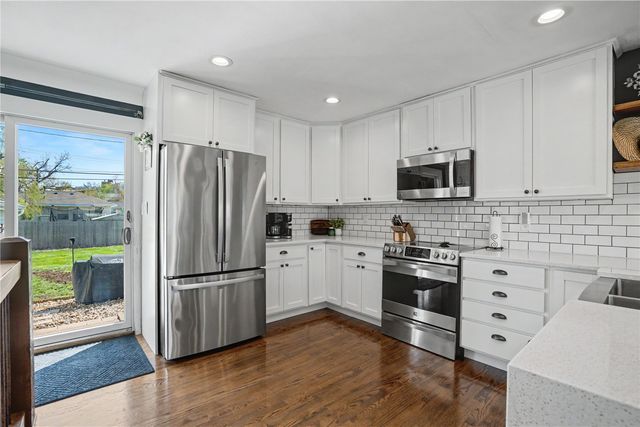 1101 Staub Court NE, Cedar Rapids, IA 52402