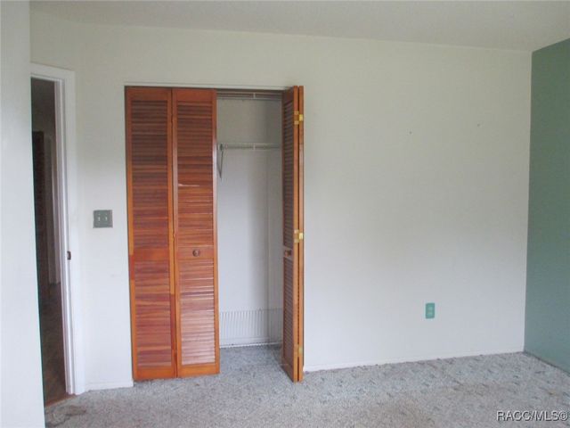 9851 E Thomas Road, Floral City, FL 34436