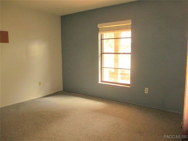 9851 E Thomas Road, Floral City, FL 34436