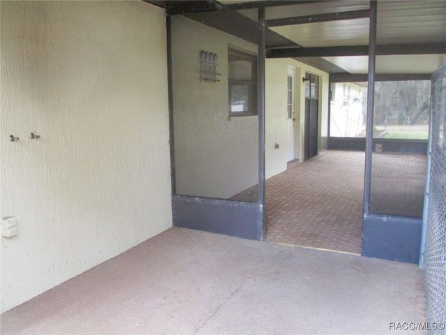 9851 E Thomas Road, Floral City, FL 34436