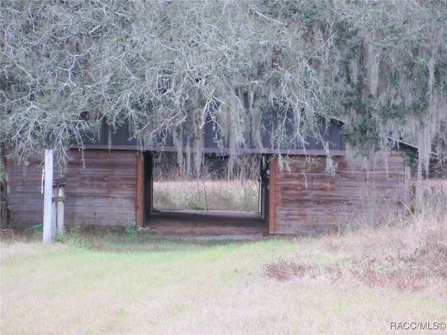 9851 E Thomas Road, Floral City, FL 34436