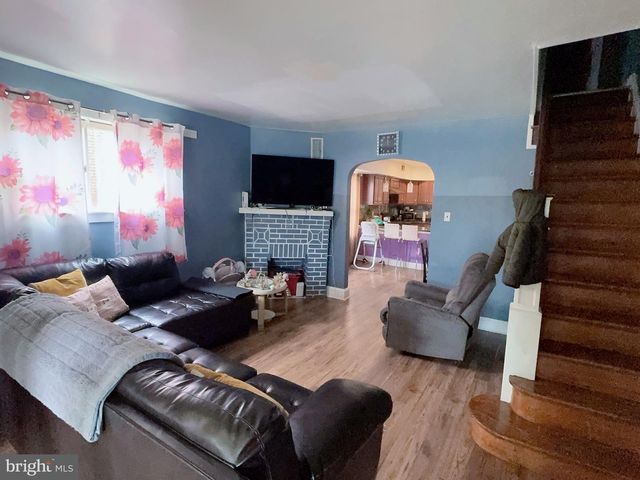 7476 OXFORD AVE, Philadelphia, PA 19111