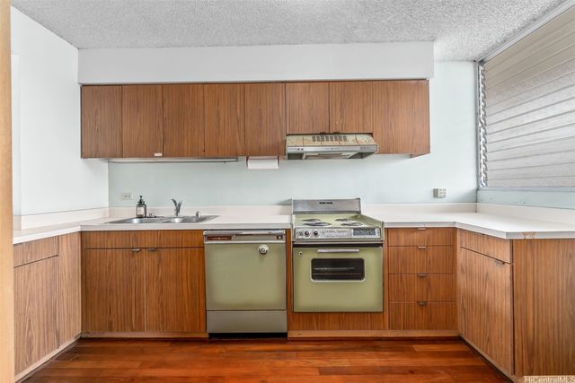 500 University Avenue 1436, Honolulu, HI 96826