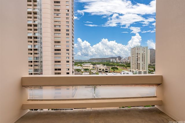 500 University Avenue 1436, Honolulu, HI 96826