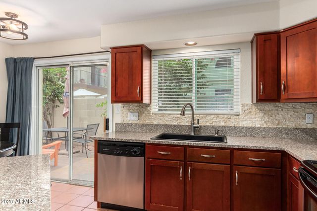 8817 S 51ST Street 1, Phoenix, AZ 85044