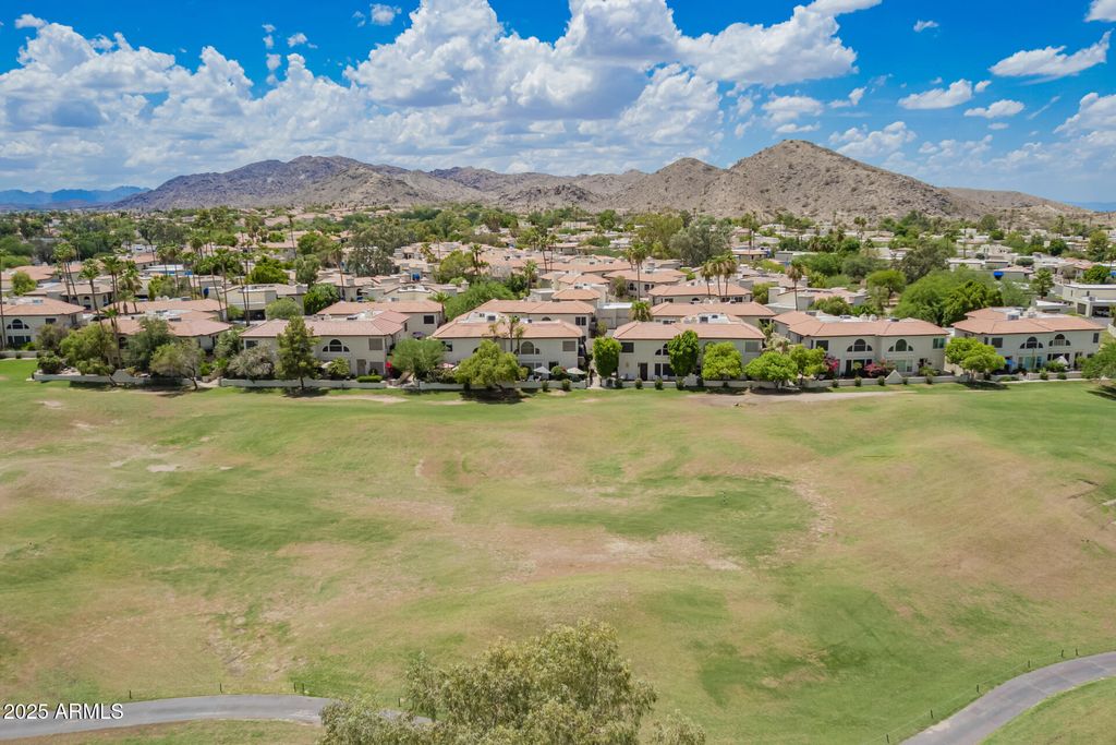 Image 10 of property listing at 8817 S 51ST Street 1, Phoenix, AZ 85044