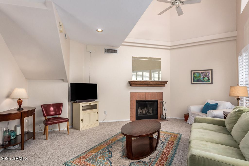 Image 15 of property listing at 8817 S 51ST Street 1, Phoenix, AZ 85044