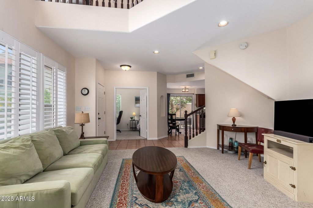 Image 2 of property listing at 8817 S 51ST Street 1, Phoenix, AZ 85044