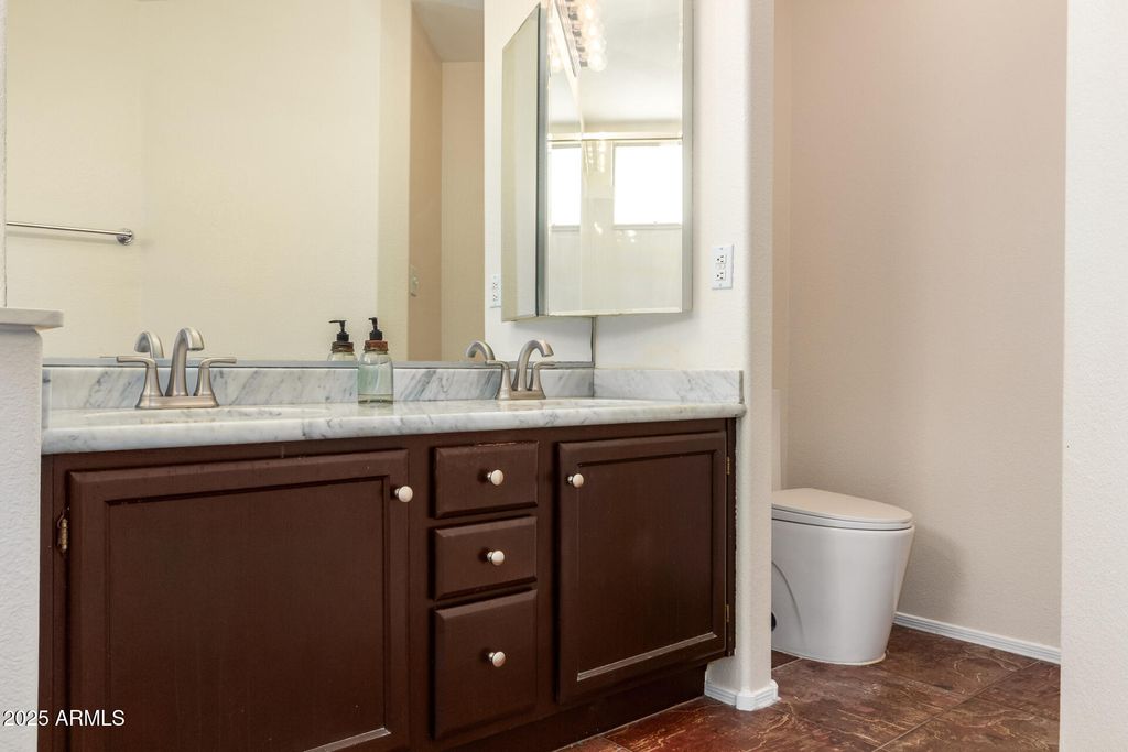 Image 35 of property listing at 8817 S 51ST Street 1, Phoenix, AZ 85044