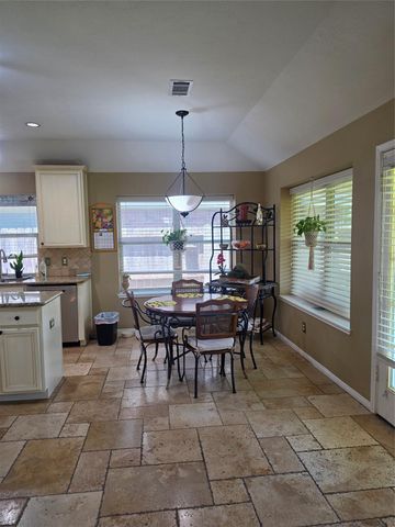 11406 Desert Springs Circle, Houston, TX 77095