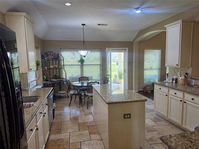 11406 Desert Springs Circle, Houston, TX 77095