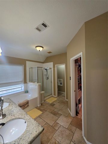 11406 Desert Springs Circle, Houston, TX 77095