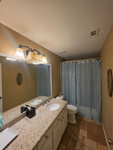 11406 Desert Springs Circle, Houston, TX 77095