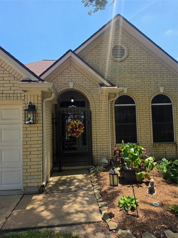 11406 Desert Springs Circle, Houston, TX 77095