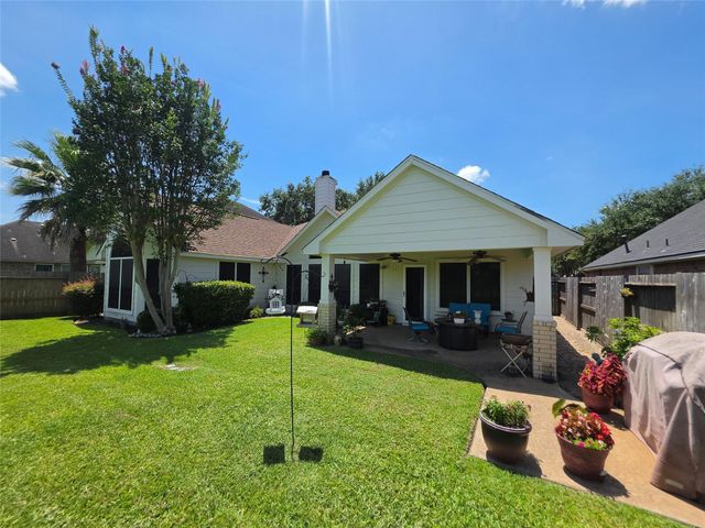 11406 Desert Springs Circle, Houston, TX 77095