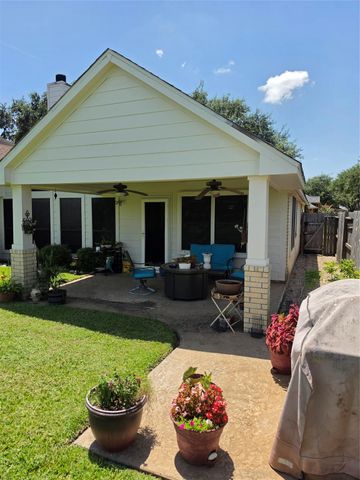 11406 Desert Springs Circle, Houston, TX 77095