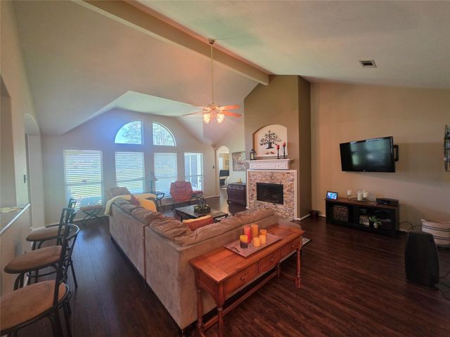 11406 Desert Springs Circle, Houston, TX 77095