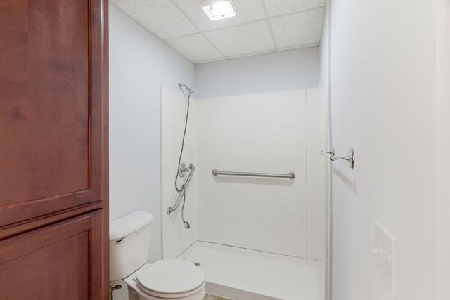 2010 Rebekah Dr, Greenbrier, TN 37073
