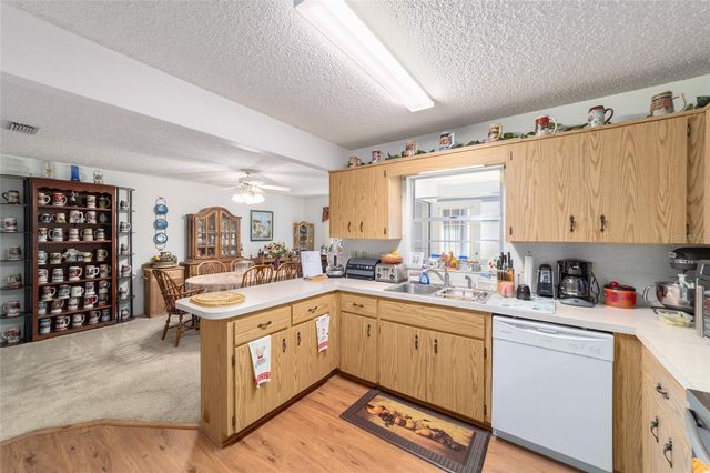 9233 SW 83RD TERRACE D, Ocala, FL 34481