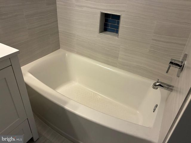 80 E 3RD ST, Moorestown, NJ 08057