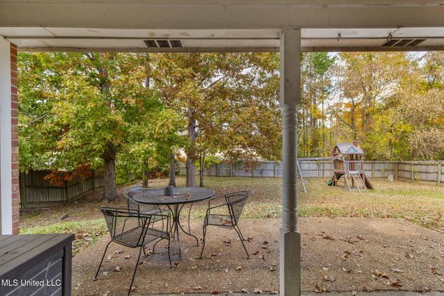 129 Post Oak Drive, Brandon, MS 39047