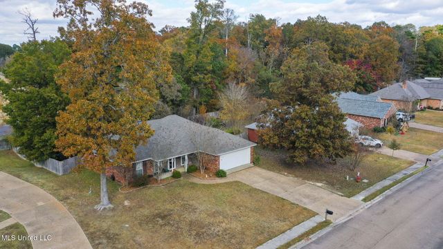 129 Post Oak Drive, Brandon, MS 39047