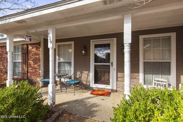 129 Post Oak Drive, Brandon, MS 39047