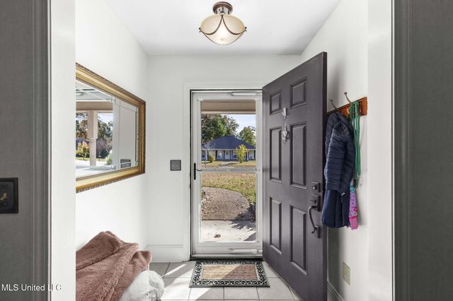 129 Post Oak Drive, Brandon, MS 39047