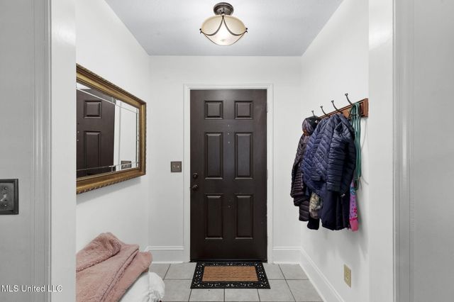 129 Post Oak Drive, Brandon, MS 39047