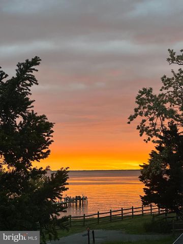 2023 BAY RD, Pasadena, MD 21122