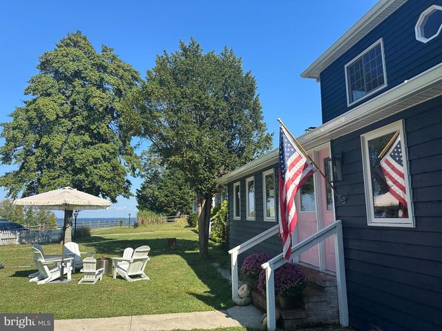 2023 BAY RD, Pasadena, MD 21122