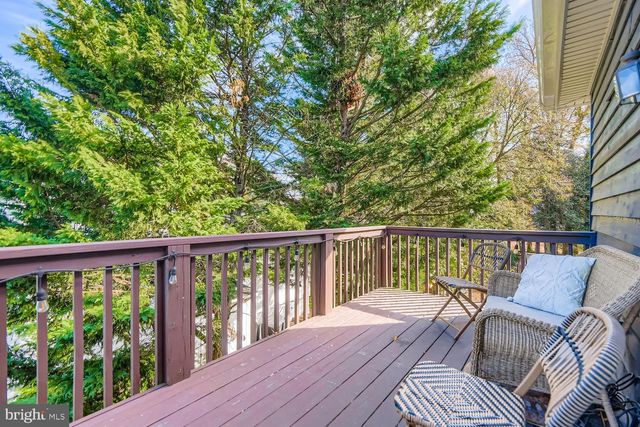 2023 BAY RD, Pasadena, MD 21122