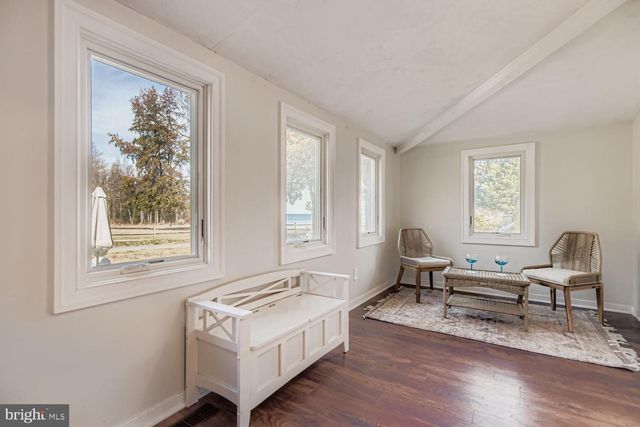 2023 BAY RD, Pasadena, MD 21122