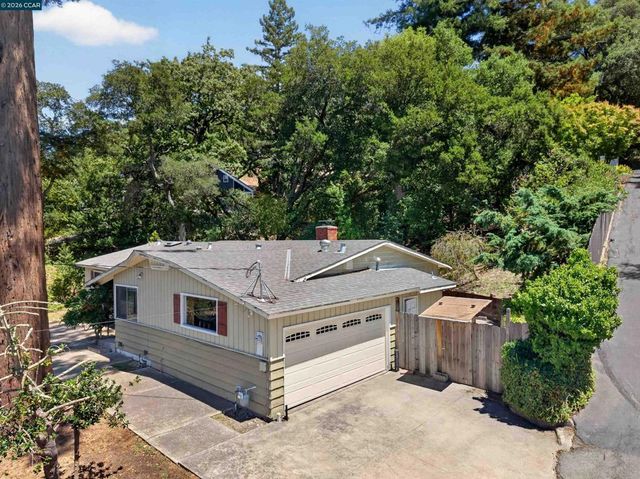 3 Shadow Creek Ln, Orinda, CA 94563