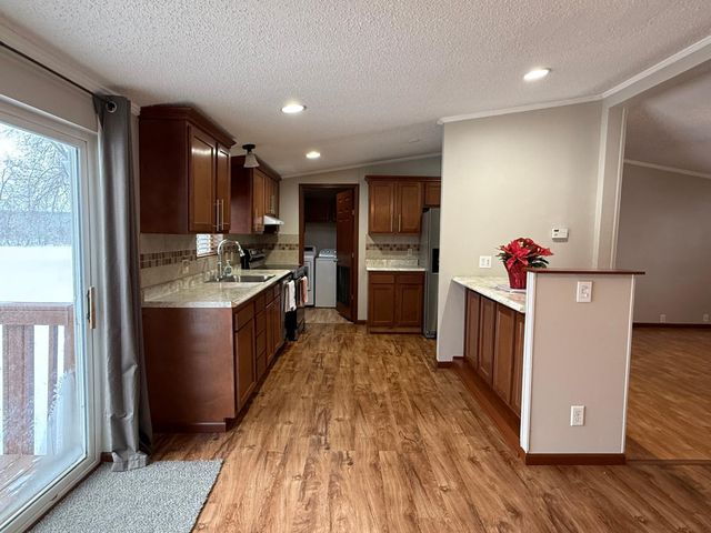 1332 Sandstone Drive, West Fargo, ND 58078